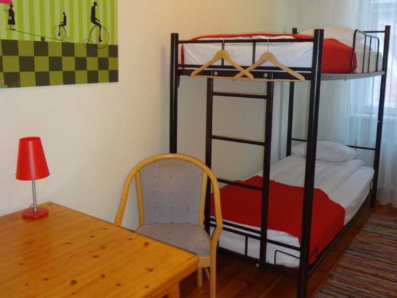 Red Nose Hostel With Self-Check In Riga Kültér fotó