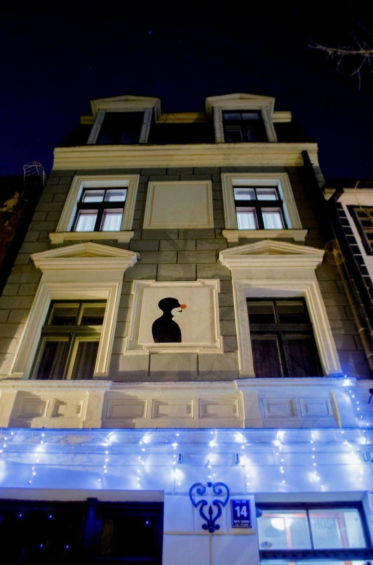 Red Nose Hostel With Self-Check In Riga Kültér fotó