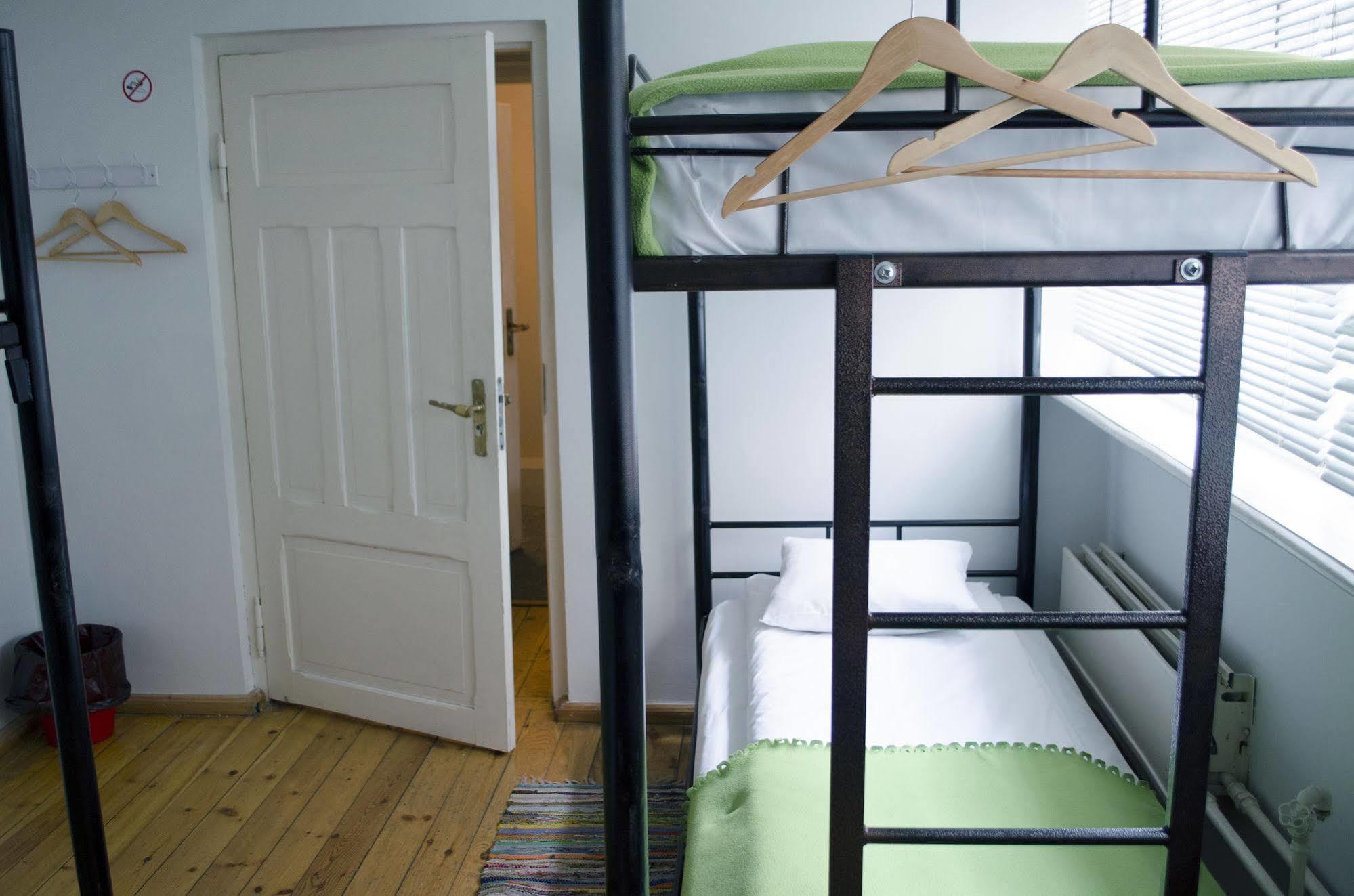 Red Nose Hostel With Self-Check In Riga Kültér fotó