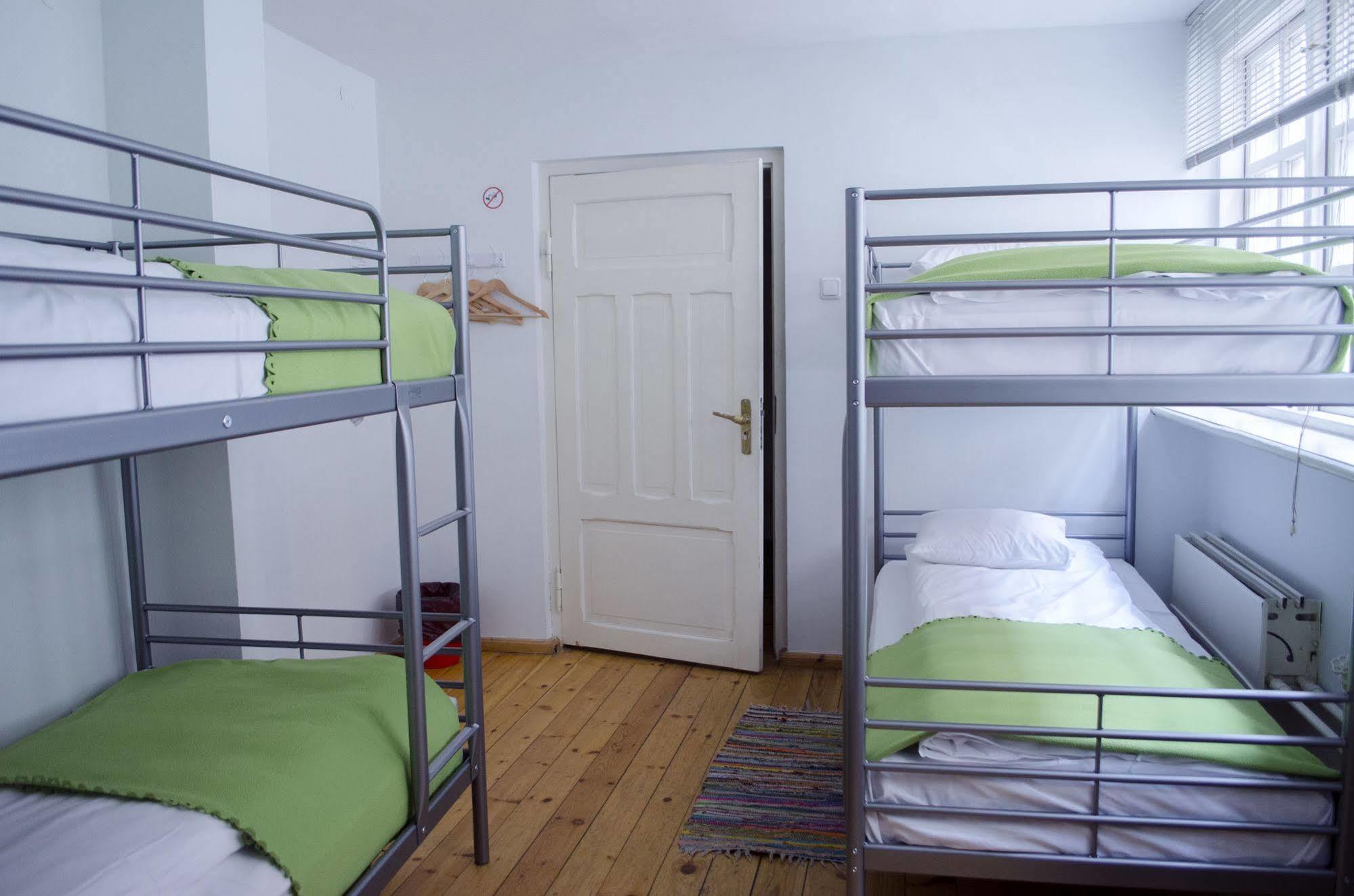 Red Nose Hostel With Self-Check In Riga Kültér fotó